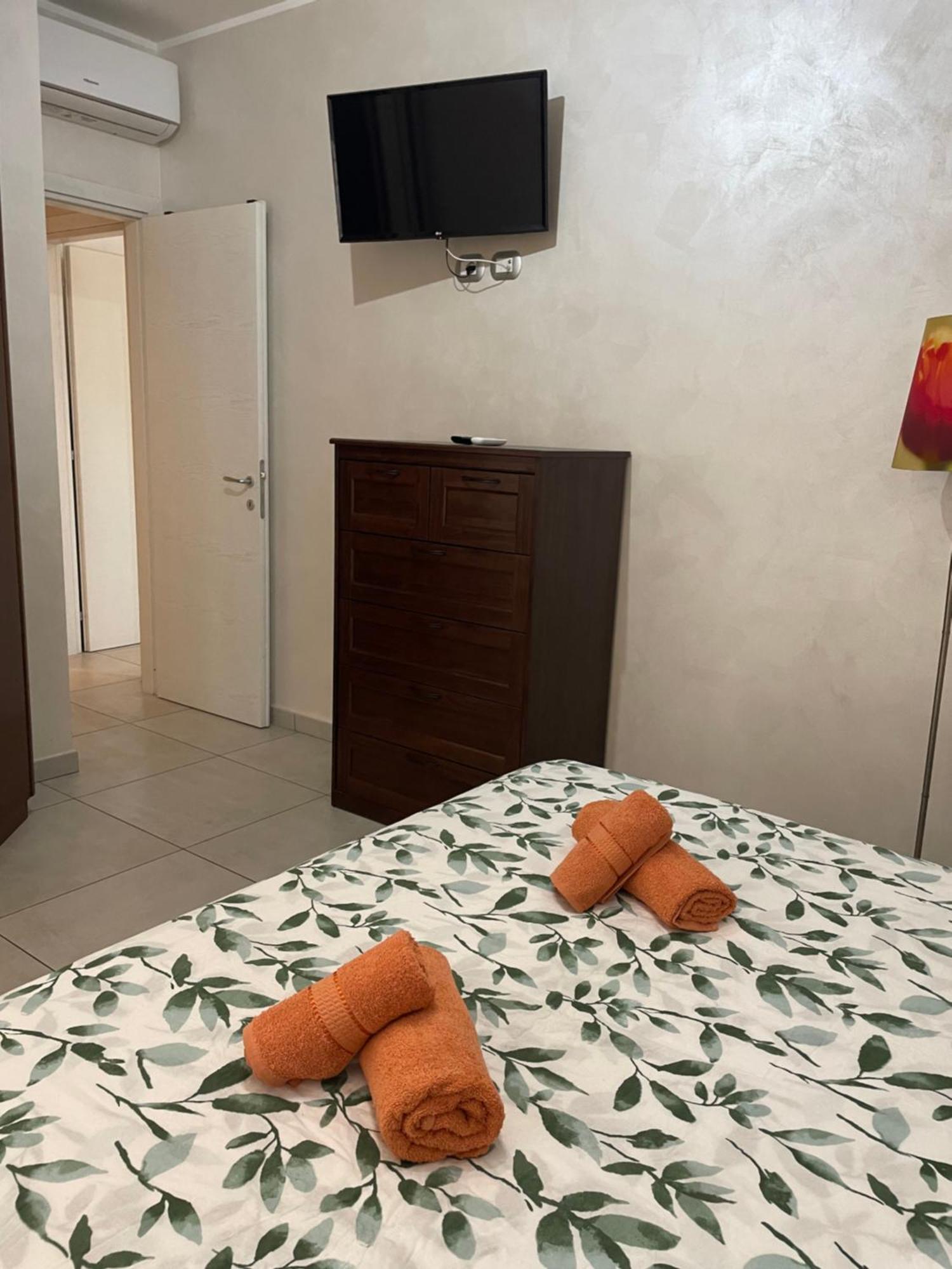 Home With Parking Near The Airport And Beach Fiumicino Exterior foto